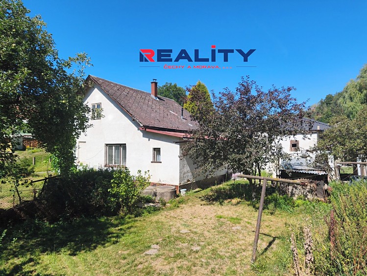 Prodej pozemku, 735 m² (2 z 5)
