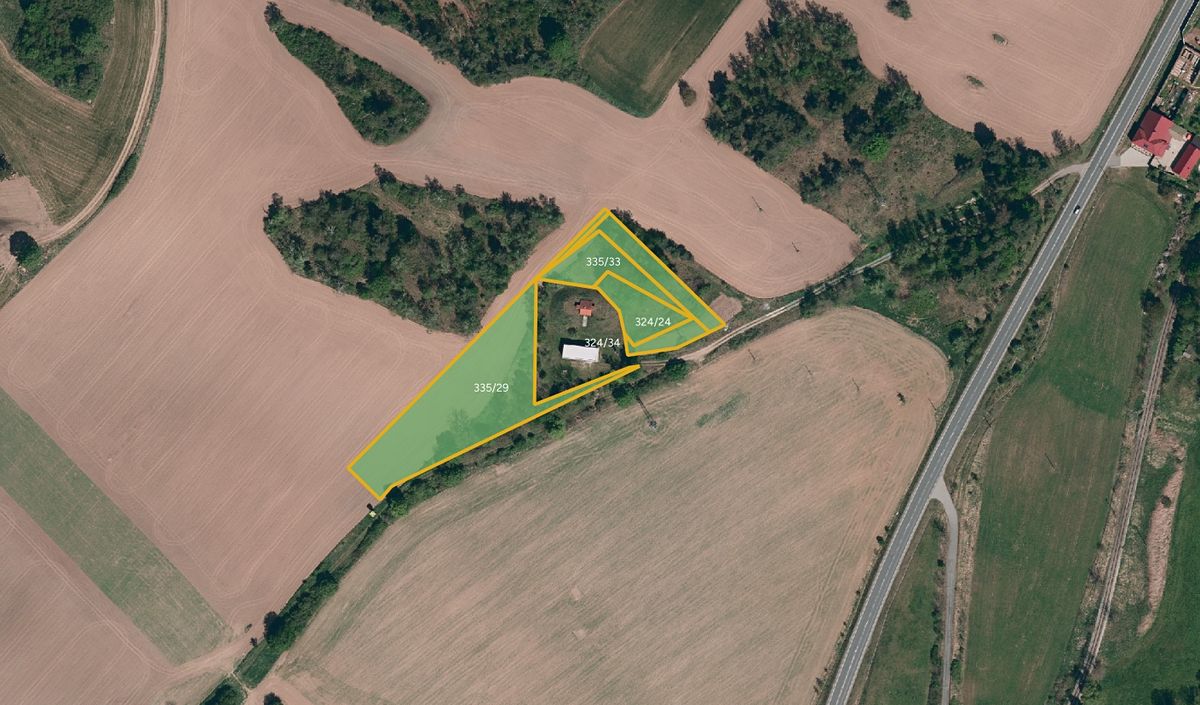 Prodej pole 7413 m², Oslavička – fotka 1 z 3