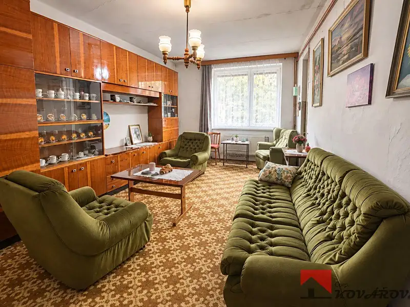 Prodej bytu 3+1 78 m², Velvary – náhled fotky 1