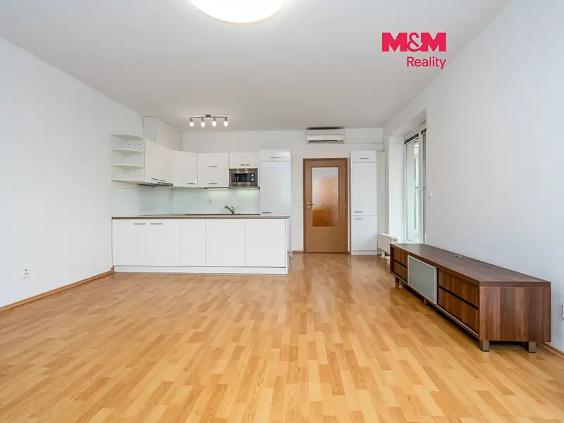 Prodej bytu 2+kk 64 m², Praha – náhled fotky 1