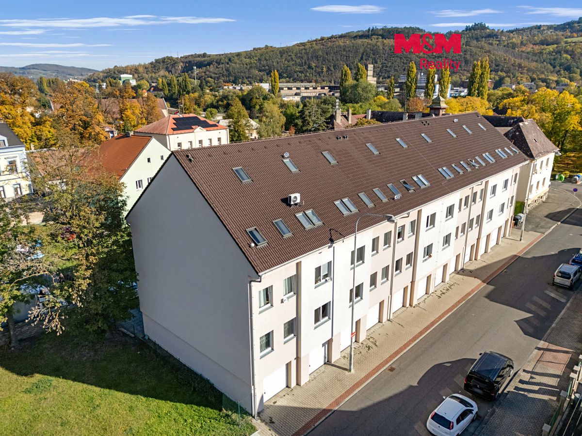 Prodej bytu 3+kk 56 m², Králův Dvůr – fotka 1 z 3