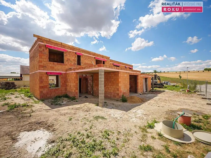 Prodej rodinného domu 175 m², pozemek 467 m², Hustopeče – náhled fotky 2