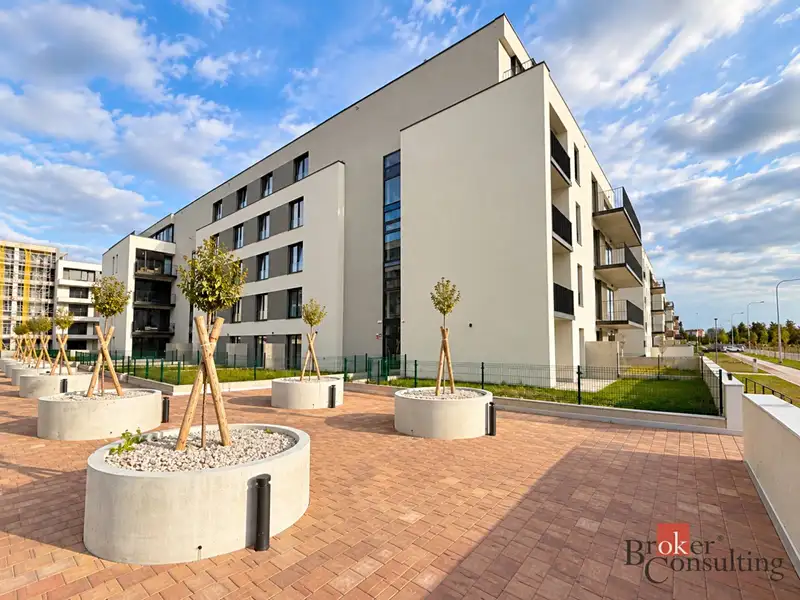 Pronájem bytu 2+kk 56 m², Plzeň – náhled fotky 1