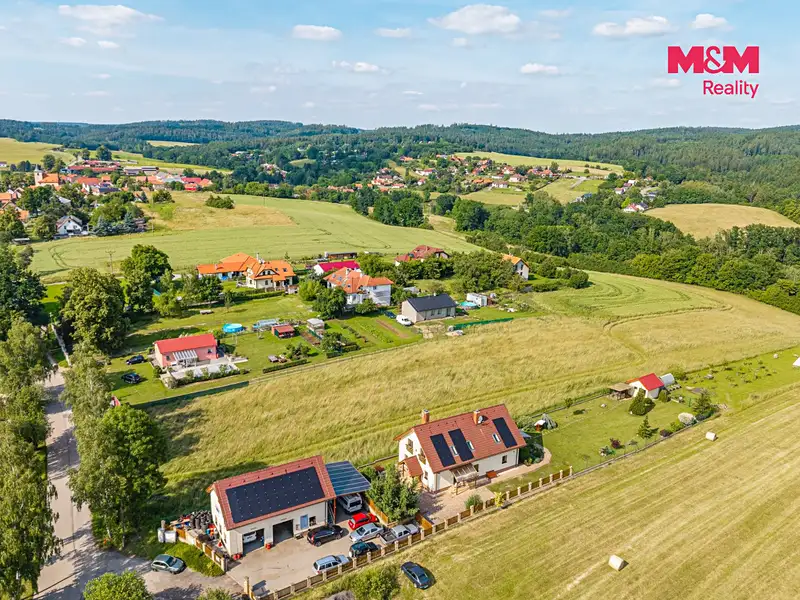 Prodej stavebního pozemku 3448 m², Hrusice – náhled fotky 2