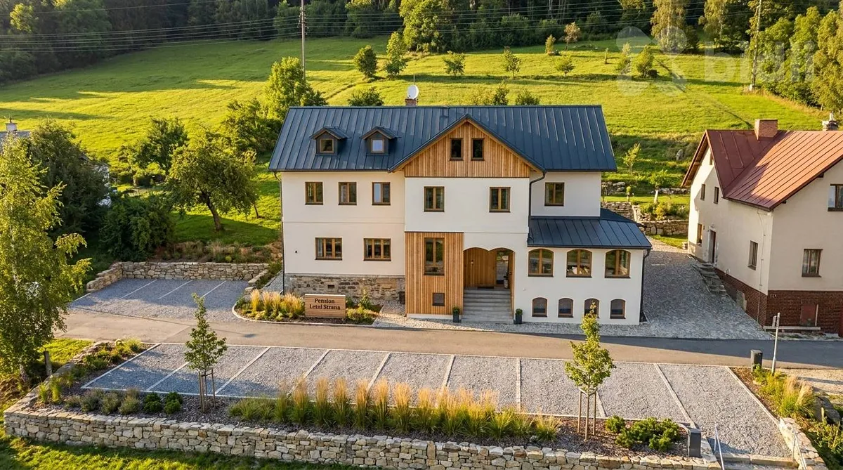 Prodej ubytovacího zařízení 634 m²