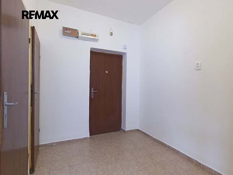 Prodej bytu 3+1, 74 m² (5 z 9)