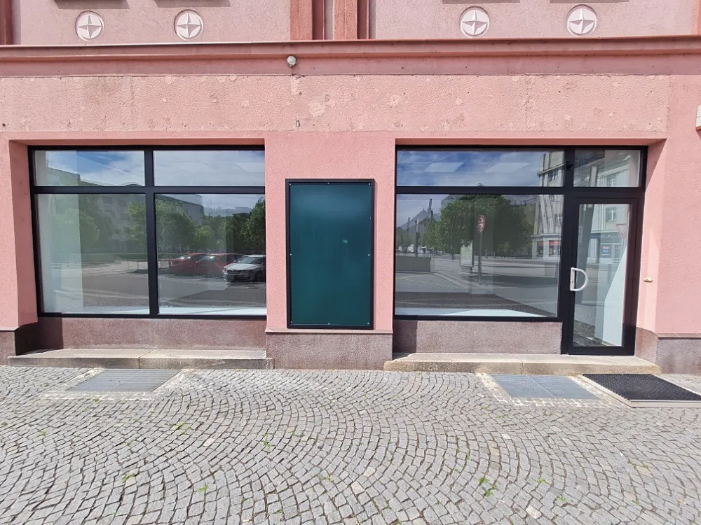 Pronájem obchodního prostoru 102 m²