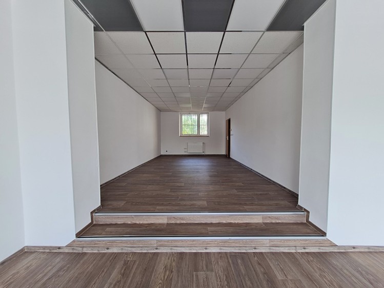 Pronájem komerčního prostoru, 102 m² (6 z 18)