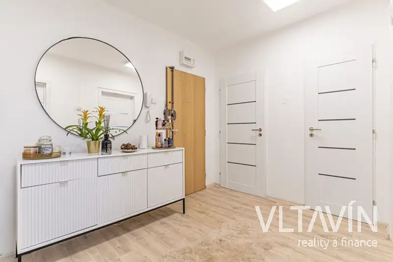 Prodej bytu 2+kk 47 m², Praha – náhled fotky 2