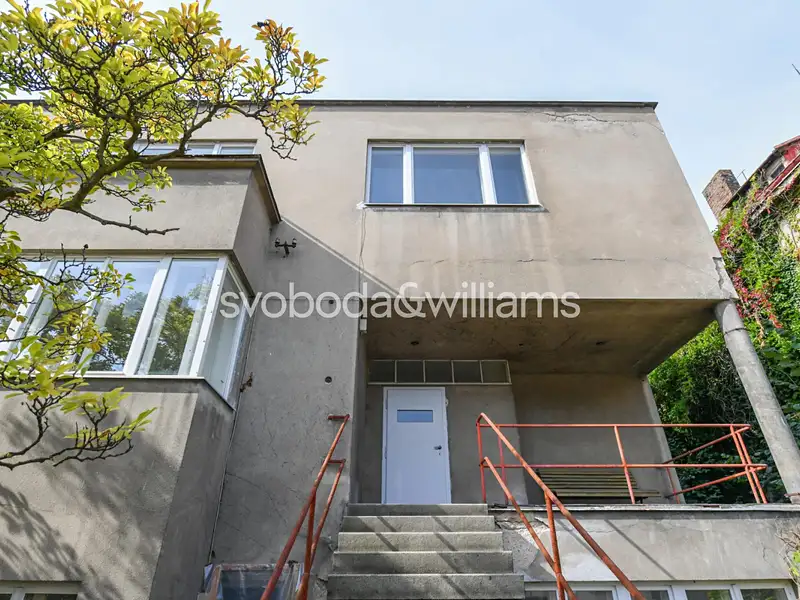 Prodej rodinného domu 316 m², pozemek 1211 m², Kolín – náhled fotky 2