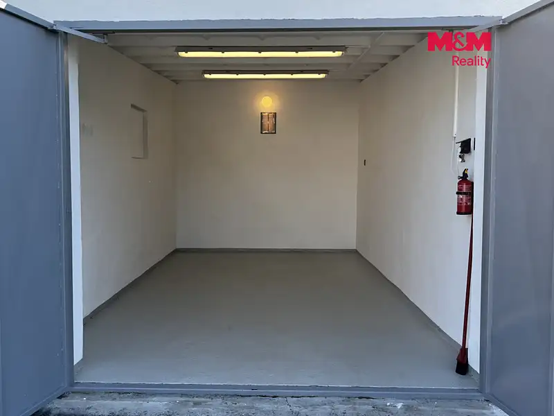 Pronájem garáže 19 m², Pardubice – náhled fotky 3