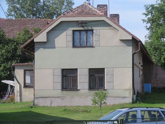 Dražba rodinného domu 1116 m², pozemek 2843 m², Sovolusky – fotka 1 z 3