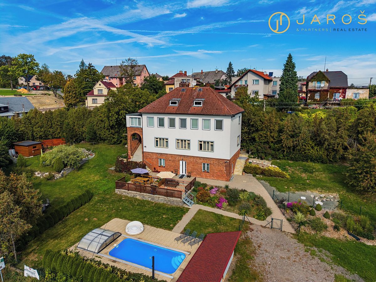 Prodej rodinného domu 338 m², pozemek 2938 m², Hořičky – fotka 1 z 3