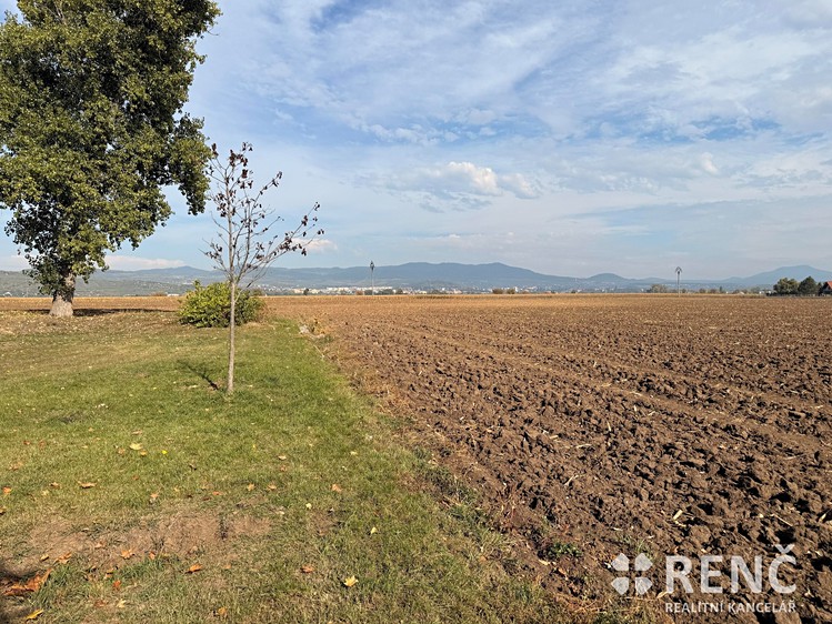 Grundstück zum Kauf, 25.590 m² (2 von 12)