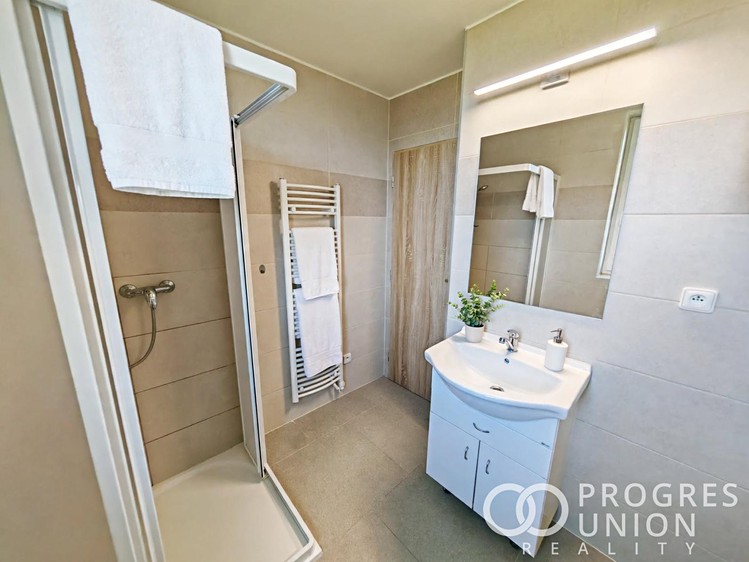 Pronájem bytu 2+kk, 55 m² (3 z 7)