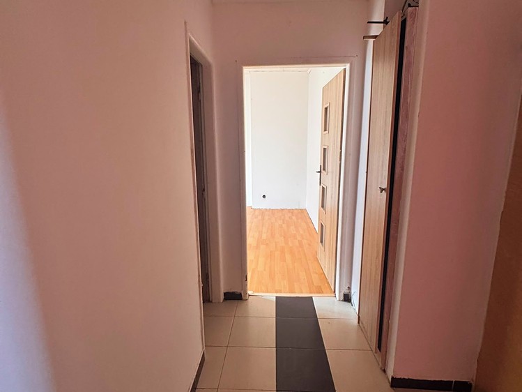 Pronájem bytu 2+1, 52 m² (13 z 17)