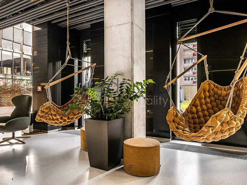 Pronájem kanceláře 633 m², Praha – náhled fotky 3