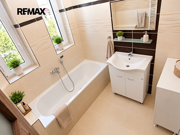 Pronájem bytu 3+kk, 74 m² (8 z 18)