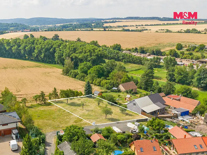 Prodej stavebního pozemku 1423 m², Prusice – náhled fotky 2