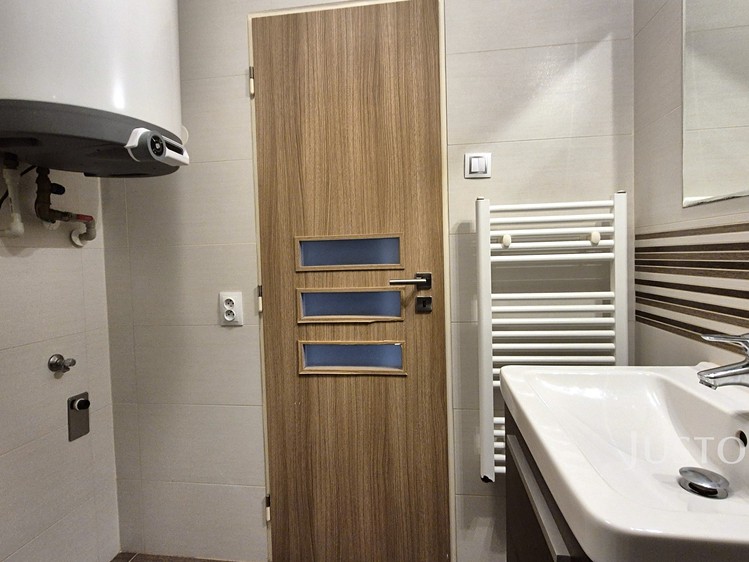 Pronájem bytu 3+1, 79 m² (24 z 27)