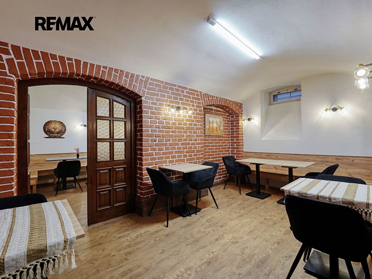Комерційне приміщення в оренду, 288 м² (13 з 22)