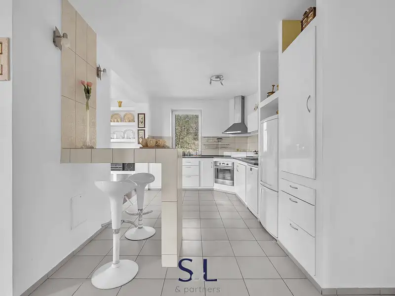 Prodej rodinného domu 318 m², pozemek 1117 m², Turnov – náhled fotky 2