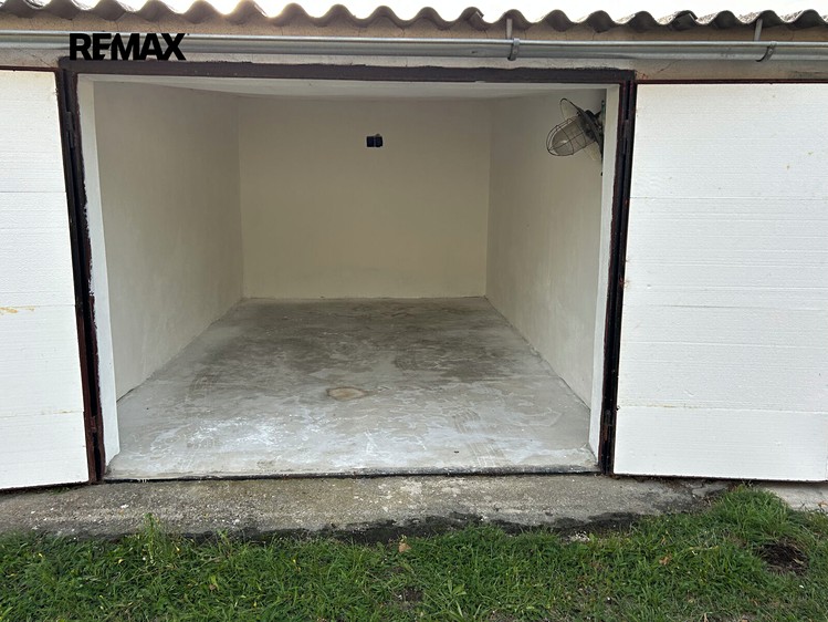 Prodej nemovitosti, 18 m² (3 z 9)