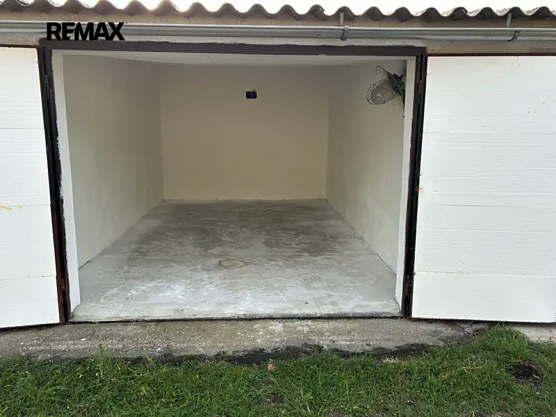 Prodej garáže 18 m², Náměšť nad Oslavou – náhled fotky 3