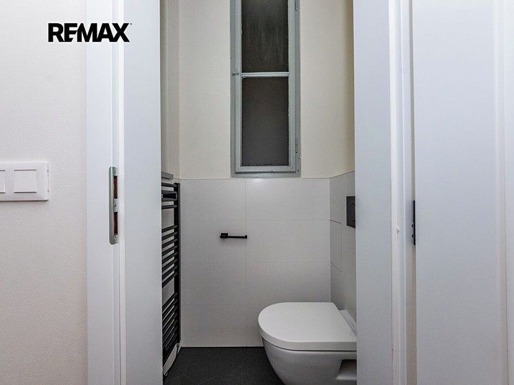 Квартира 1+kk в оренду, 26 м² (4 з 10)