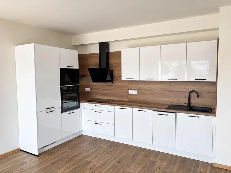 Pronájem bytu 2+kk 55 m², Tábor – náhled fotky 1