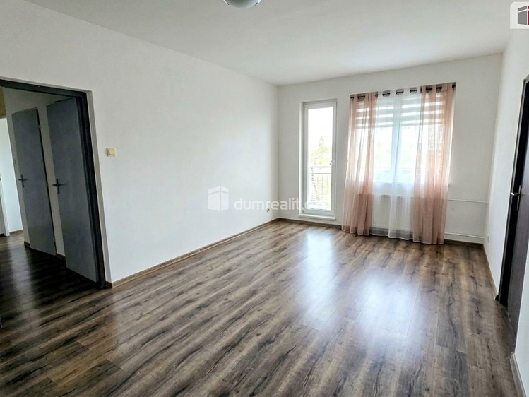 Pronájem bytu 3+1, 61 m² (7 z 9)