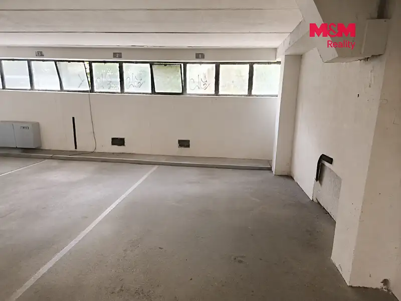 Prodej garážového stání 12 m², Brno – náhled fotky 2