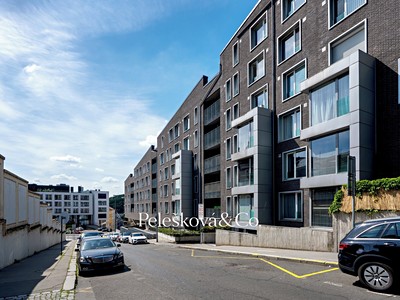 Prodej bytu 2+kk, 65 m² (2 z 17)