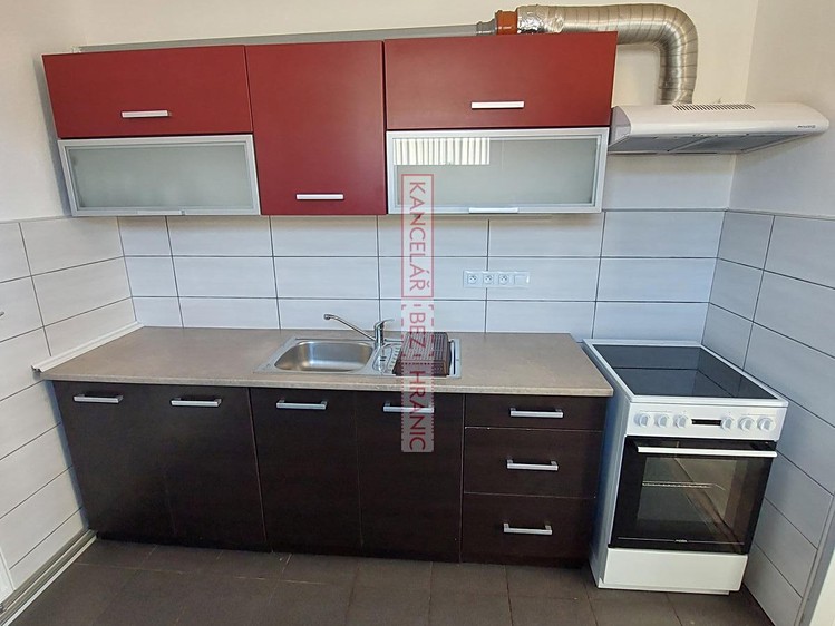 Pronájem bytu 1+1, 40 m² (5 z 9)
