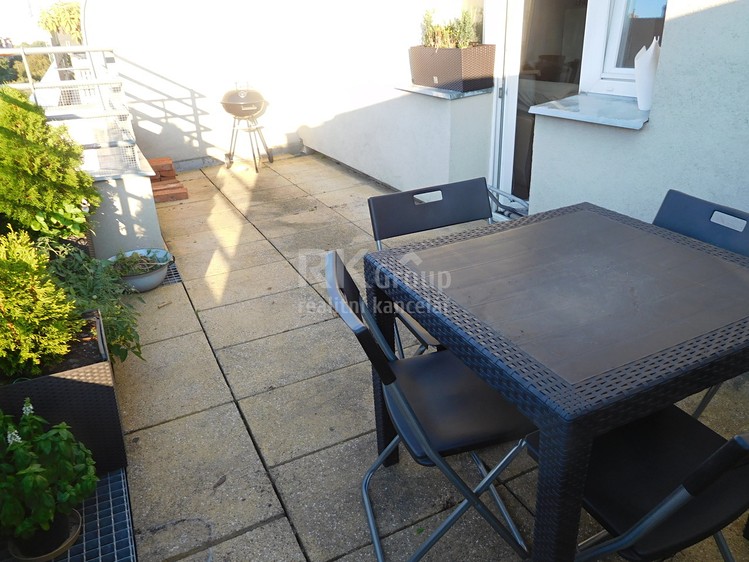 Квартира 1+kk в оренду, 43 м² (10 з 12)