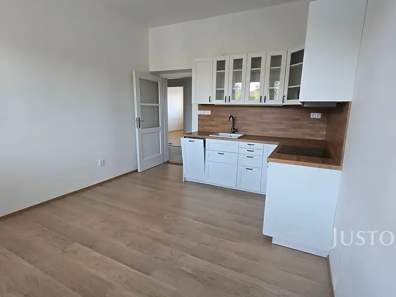 Pronájem bytu 2+1 77 m², Písek – náhled fotky 2
