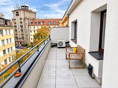 Квартира 1+kk в оренду, 44 м² (2 з 15)