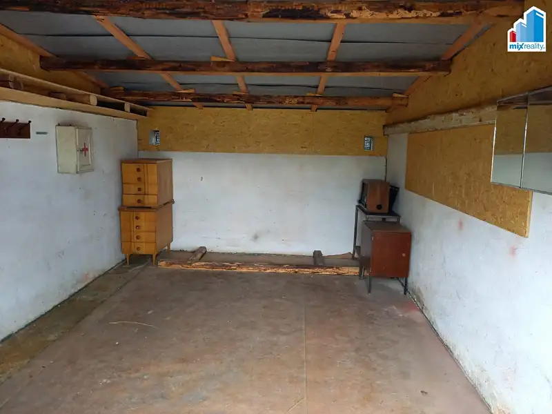 Pronájem garáže 22 m², Líně – náhled fotky 3