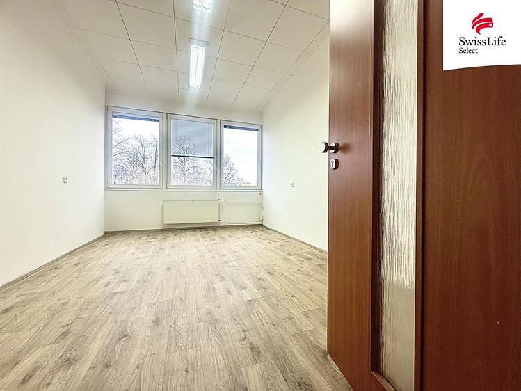 Pronájem komerčního prostoru, 18 m² (5 z 16)