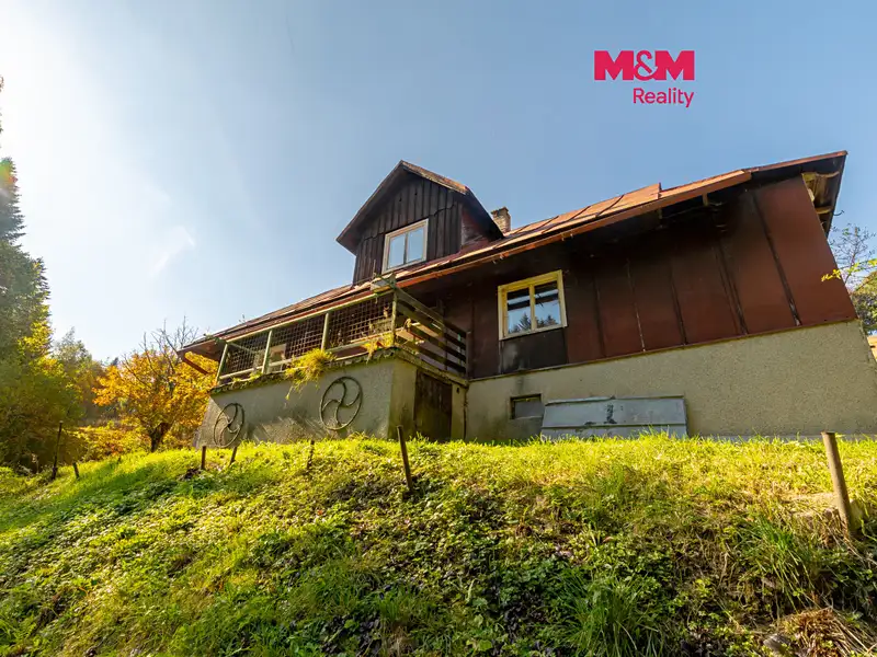Prodej rodinného domu 147 m², pozemek 16462 m², Horní Lomná – náhled fotky 1