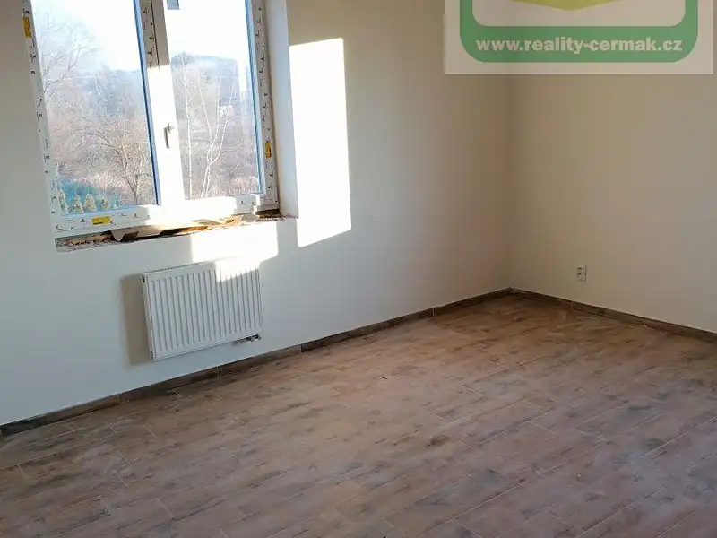 Pronájem bytu 3+kk 85 m², Holýšov – náhled fotky 3