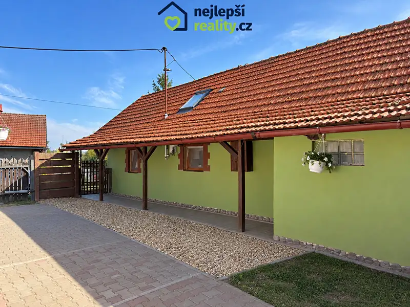 Prodej rodinného domu 100 m², pozemek 1117 m², Dymokury – náhled fotky 3