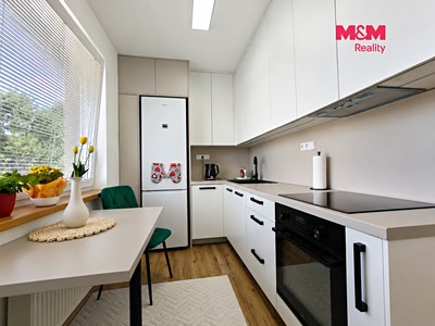 Prodej bytu 3+1, 74 m² (2 z 20)