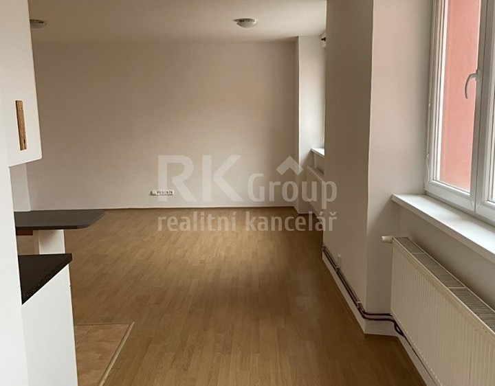 Pronájem bytu 1+kk, 41 m² (5 z 8)