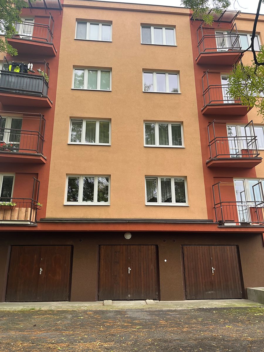 Pronájem garáže 19 m², Frýdek-Místek – fotka 1 z 3