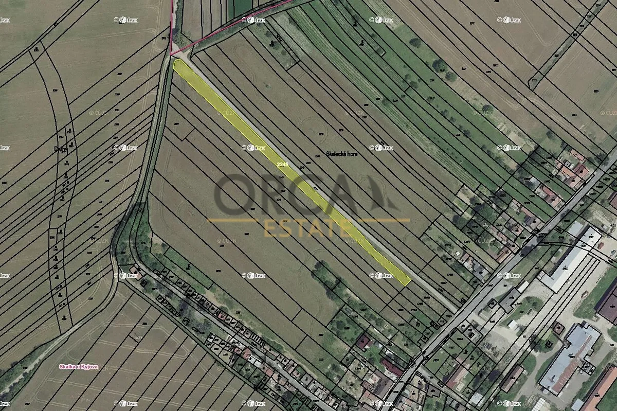 Prodej podílu 3/4 pole 2143 m²