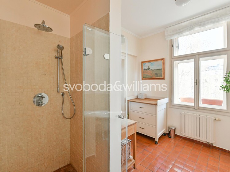 Pronájem bytu 3+kk, 125 m² (17 z 27)
