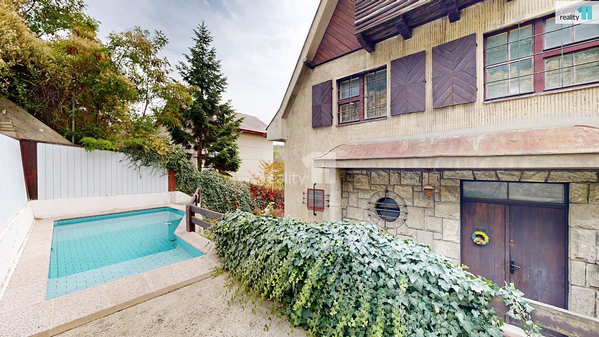 Prodej vily 293 m², pozemek 791 m², Praha – fotka 1 z 3