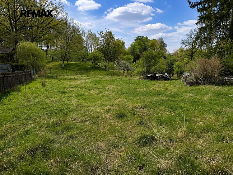 Grundstück zum Kauf, 1.075 m² (2 von 5)