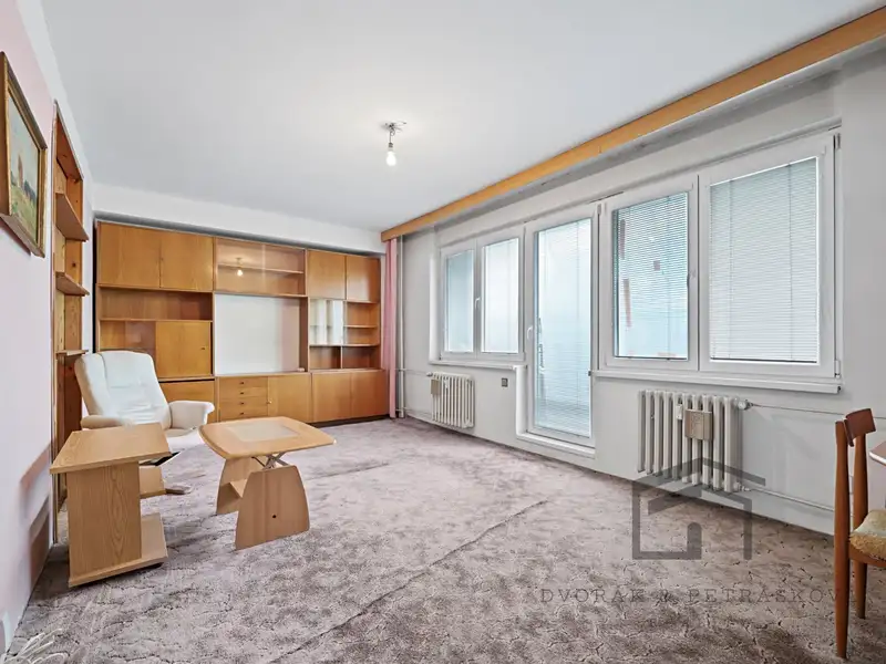 Prodej bytu 2+1 55 m², Praha – náhled fotky 1
